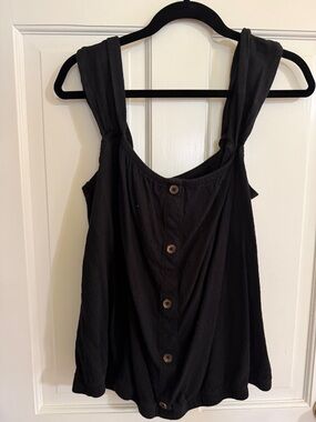 Lane Bryant Black Sleeveless Button-Front Tank